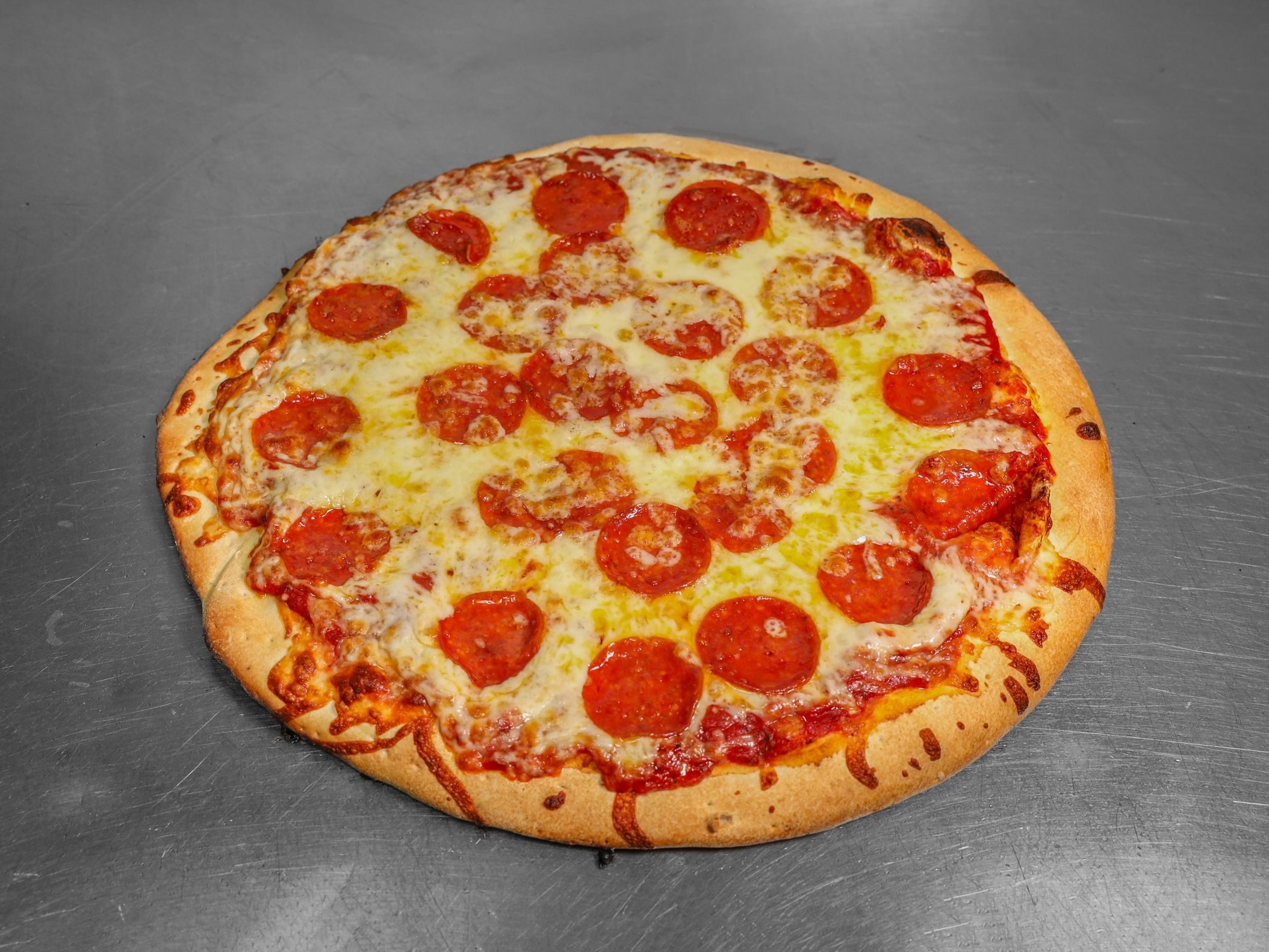 Medium Pepperoni Pizza.